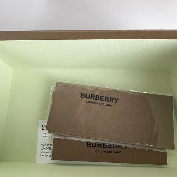 NWB Burberry Womens Joan Square Frame Dark Havana Brown Sunglasses BE4362 main image 4